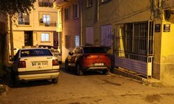 Karabağlar'da araçlarını yola park ederek trafiğe engel olan sürücülere tepki büyüyor