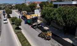 İzmir Büyükşehir Belediyesi'nden asfalt atağı: 3 ilçede çalışmalara başladı