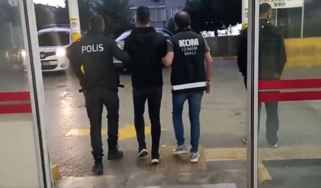 İzmir'de 5 ilçede FETÖ operasyonu: 31 gözaltı