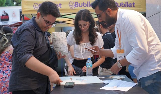 İzmir'de gençlere ücretsiz sanat keyfi: Genç Bilet kampanyası başladı