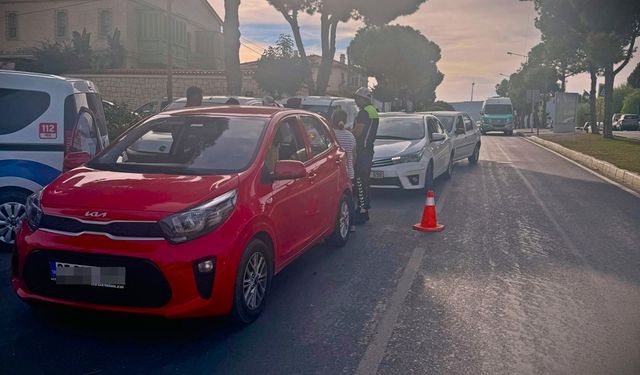 Çeşme'de Yayalar İçin Sıkı Denetim: 17 Sürücüye Ceza Yağdı