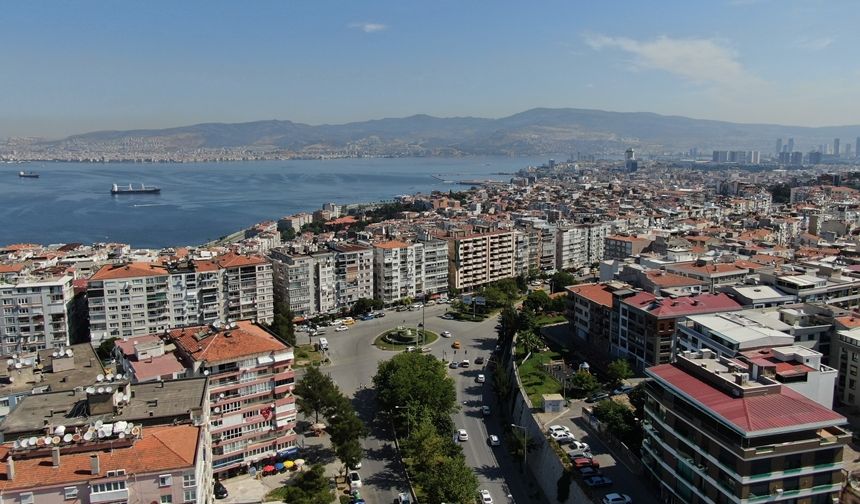 İzmir'de kentsel dönüşüm: Acil bir ihtiyaç mı, yoksa engellerle dolu bir süreç mi?